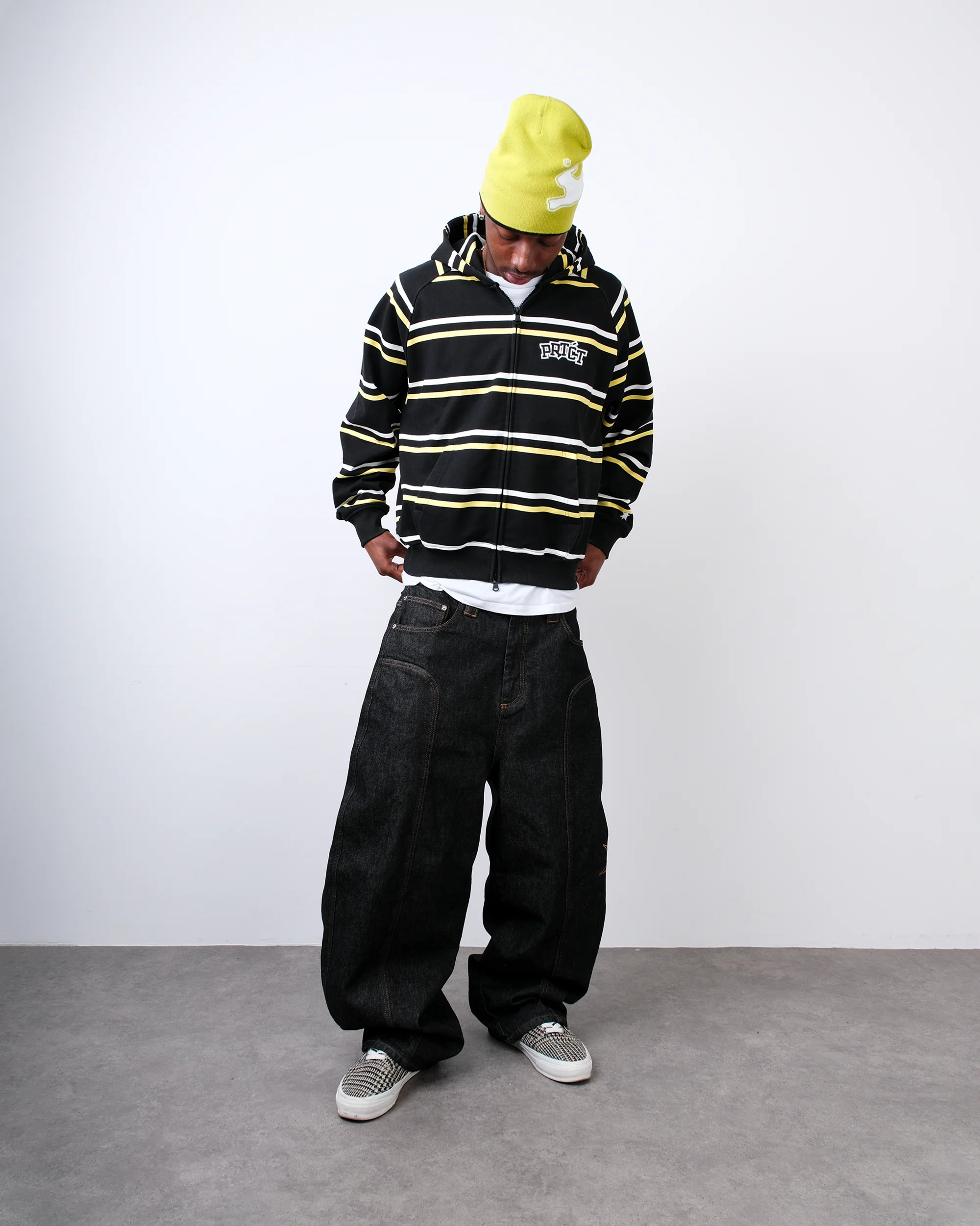 BLACK WIZ ZIP-UP HOODIE - Image 3